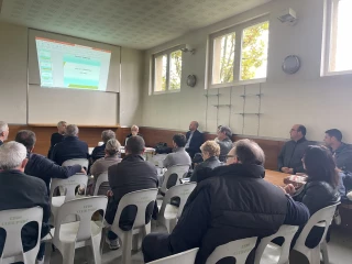S’étendre et se renforcer