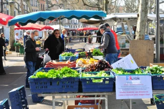 Réouverture des marchés alimentaires à Lyon 