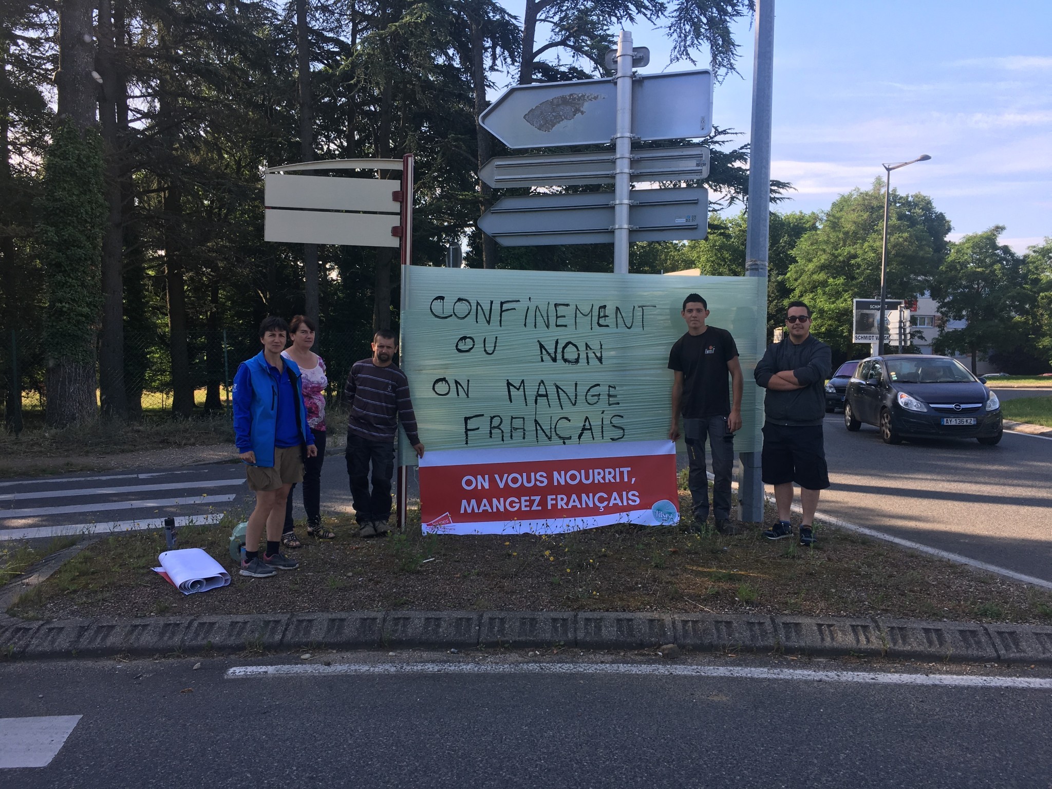 « On vous nourrit, mangez Français »