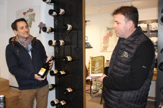 Meilleur gamay du monde : Nicolas Boudeau reçoit son trophée