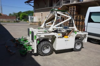 Ted : le robot viticole testé en Beaujolais