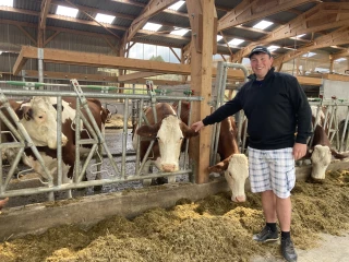 Ferme inaugurée, jeune motivé