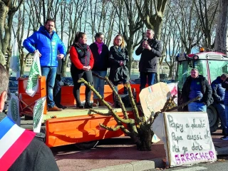 Dans la rue pour demander des dérogations