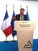 Une assemblée plénière face à l’actualité