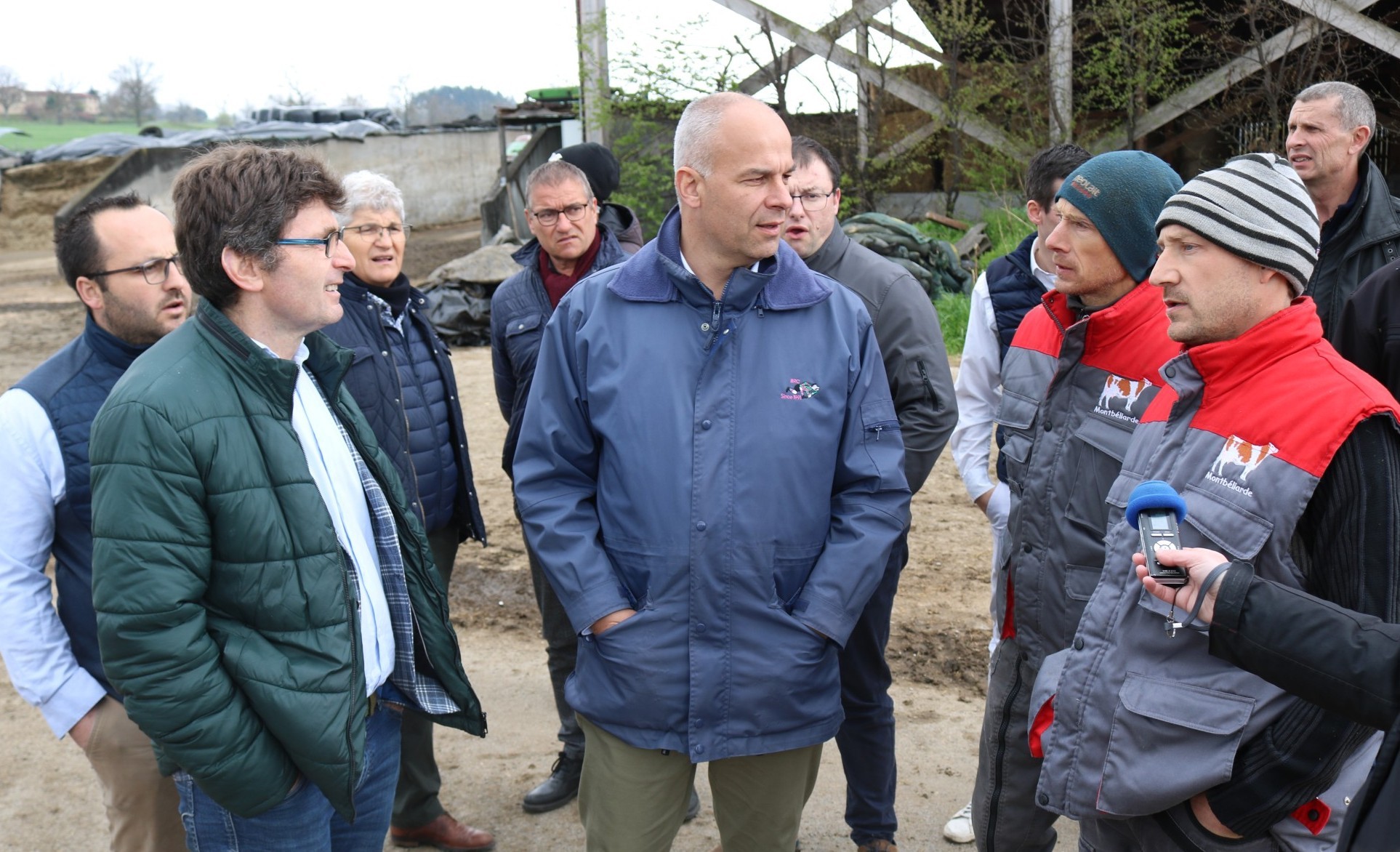 Arnaud Rousseau en visite dans une exploitation ligérienne